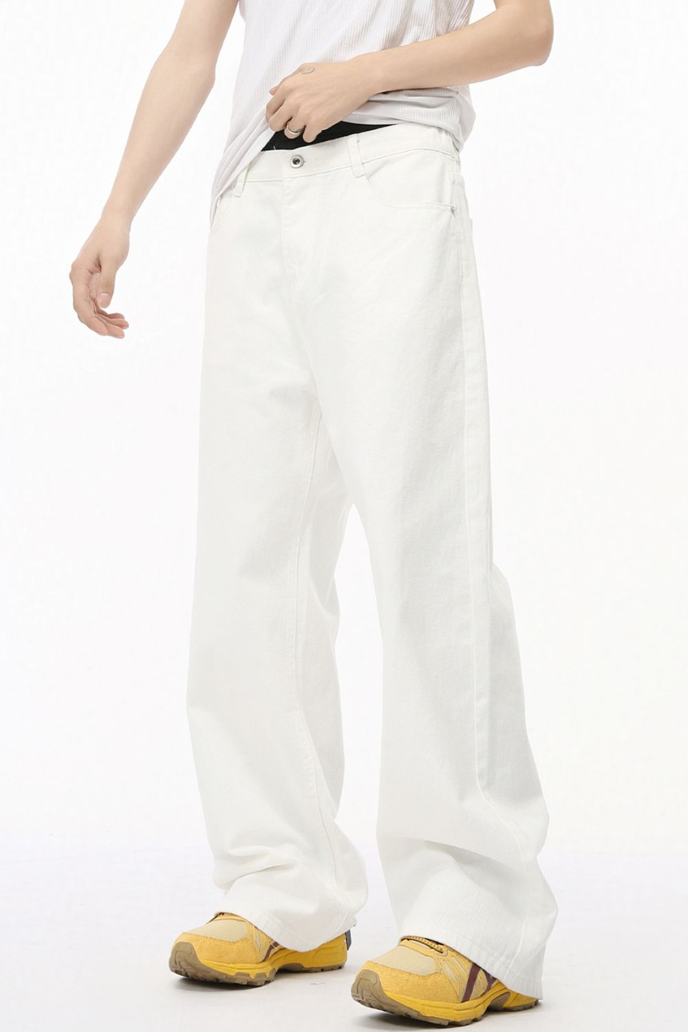 Wide Leg Jeans with Pockets